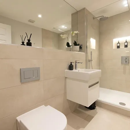 56 Goodramgate * York