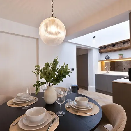 56 Goodramgate * York